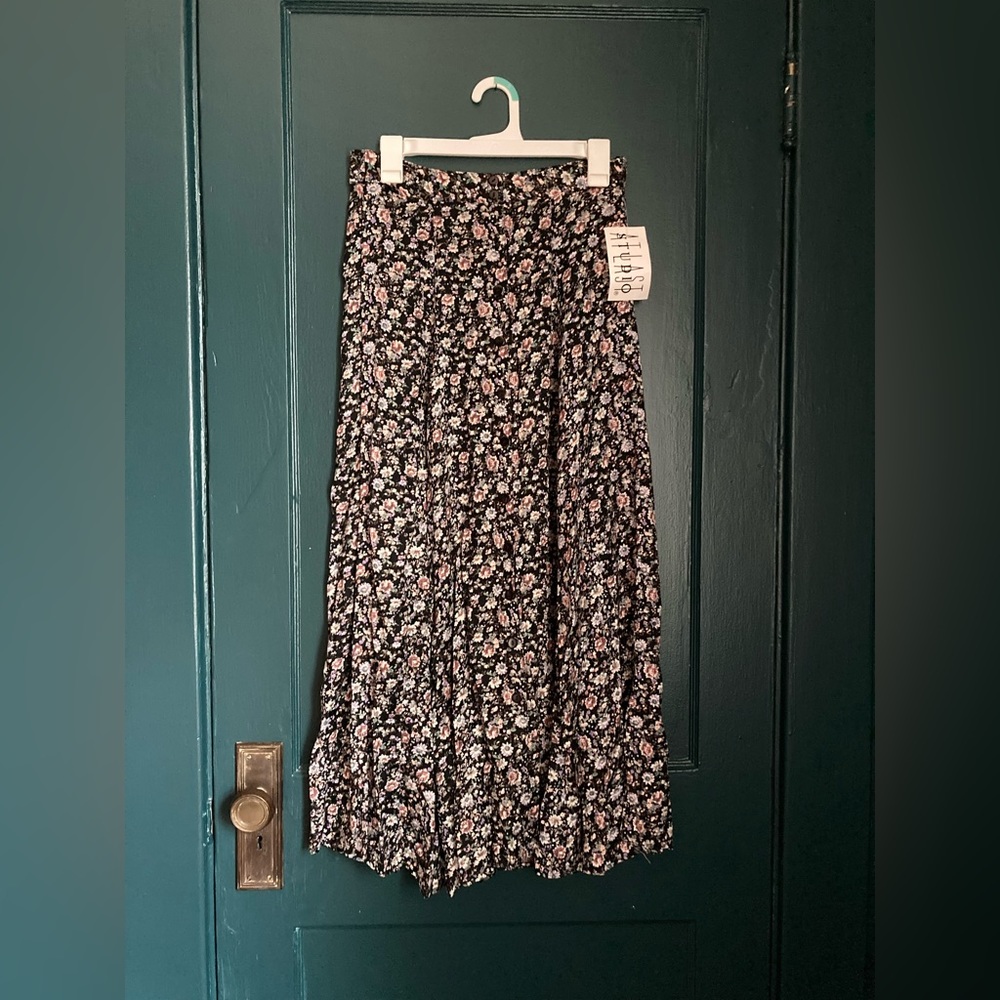 Vintage Medium 90s Button Up Ankle Skirt Floral Pattern w Original Tags
